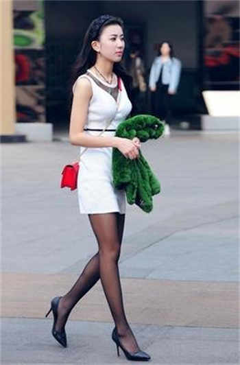 贝尔格里尔斯老婆